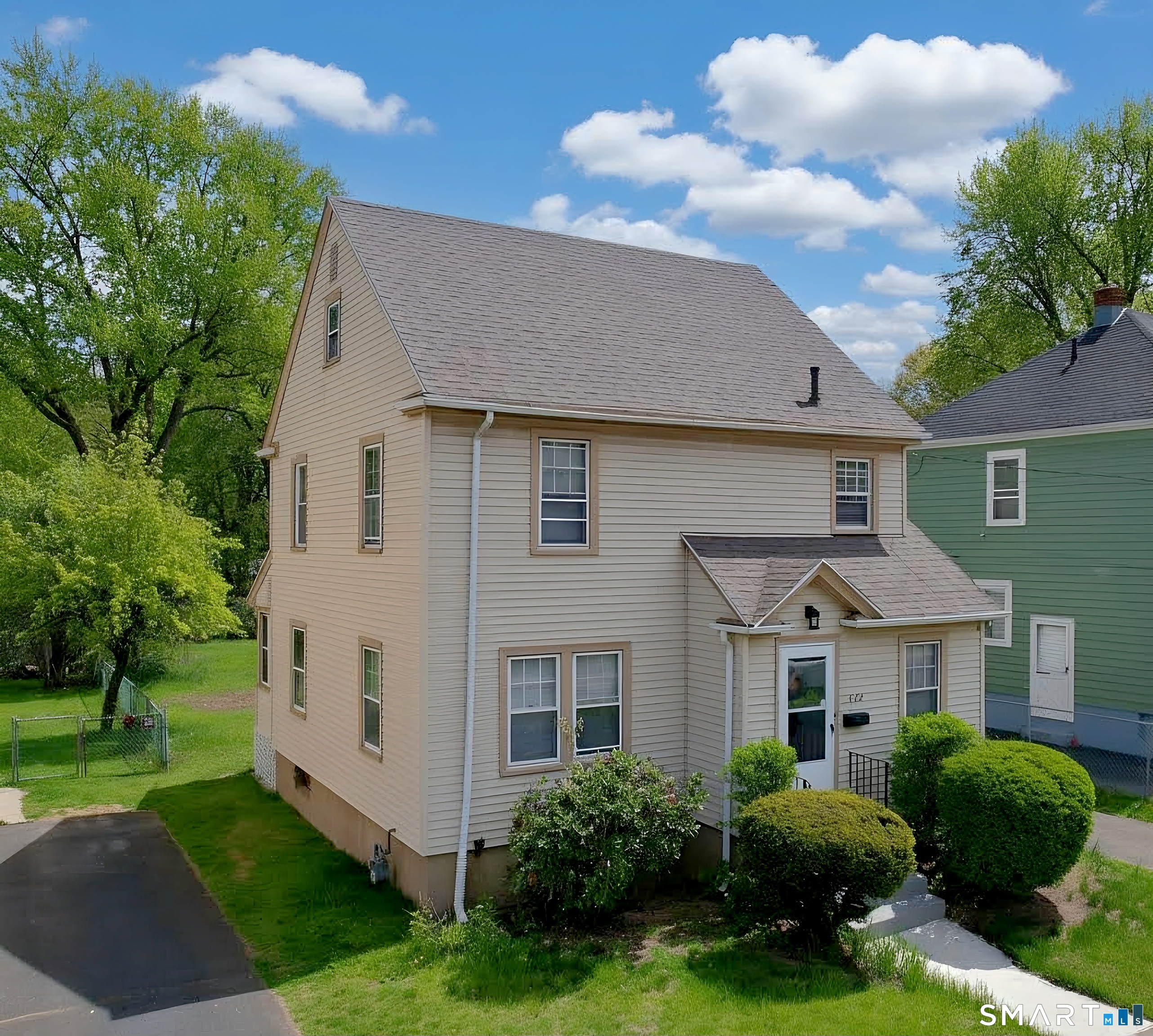 322 Hillside Avenue Hartford CT 06106