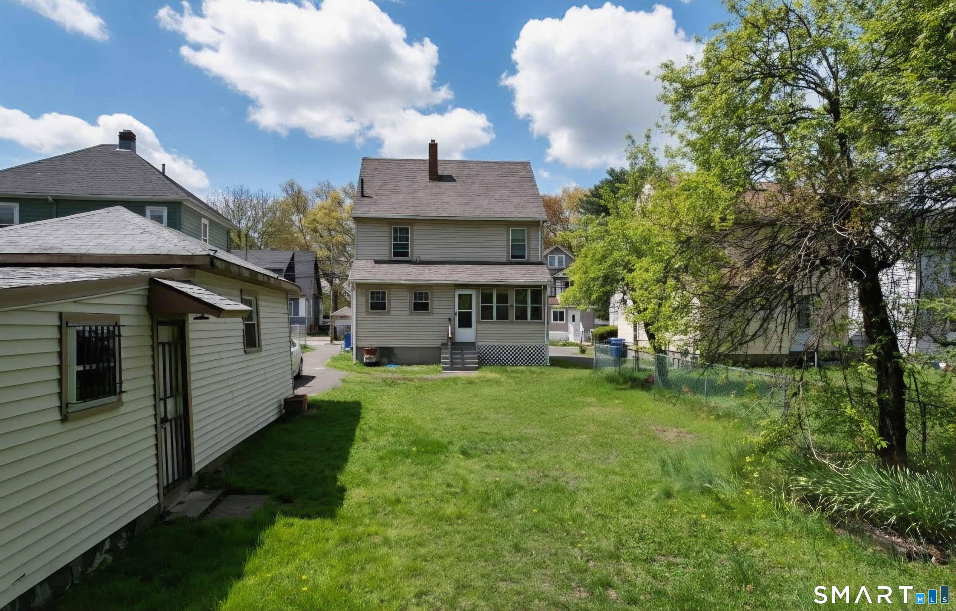 322 Hillside Avenue Hartford CT 06106