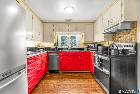1 Glenwood Avenue Naugatuck CT 06770