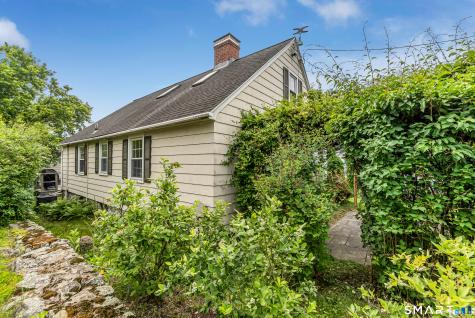 1 Glenwood Avenue Naugatuck CT 06770