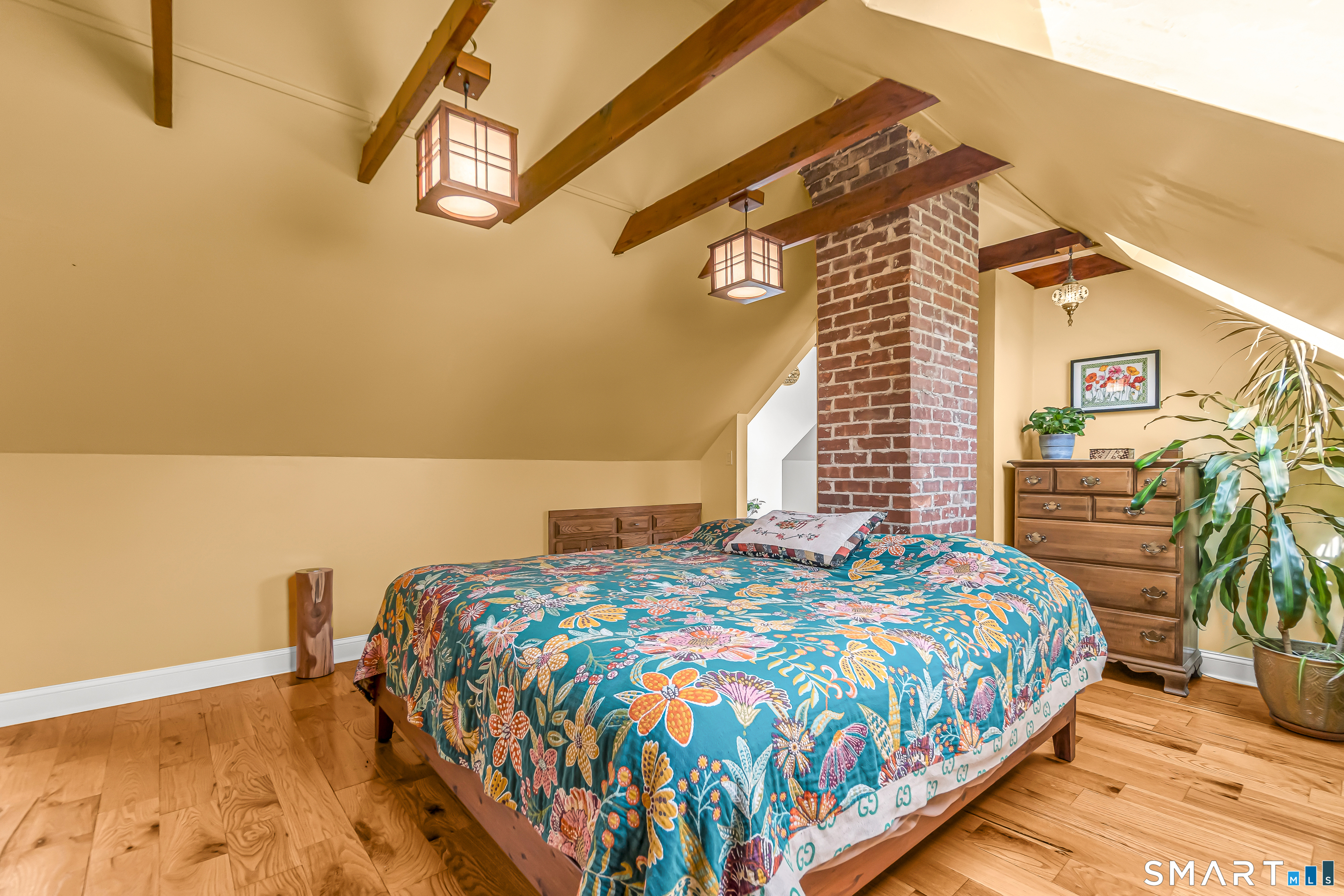 1 Glenwood Avenue Naugatuck CT 06770