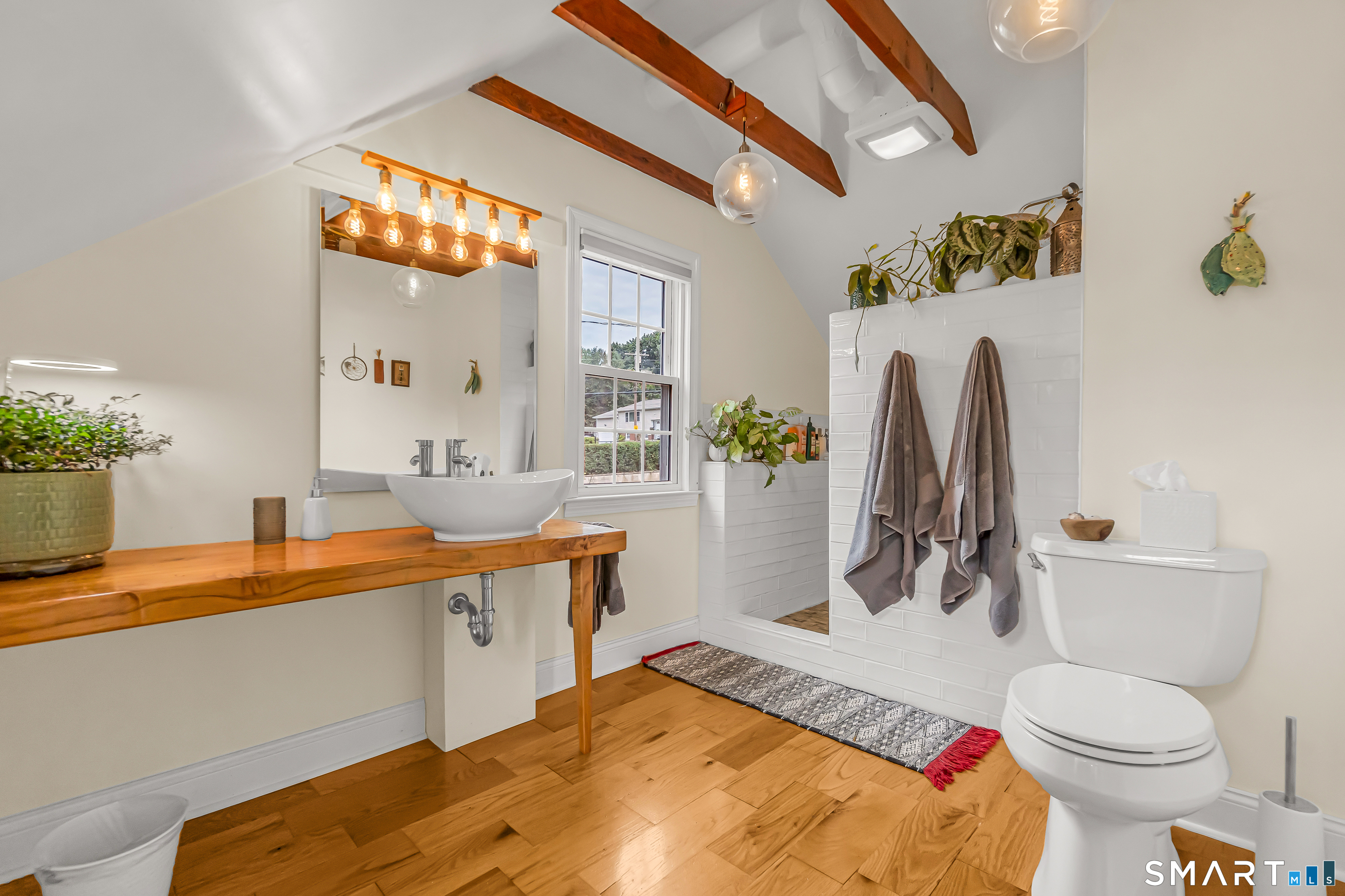 1 Glenwood Avenue Naugatuck CT 06770