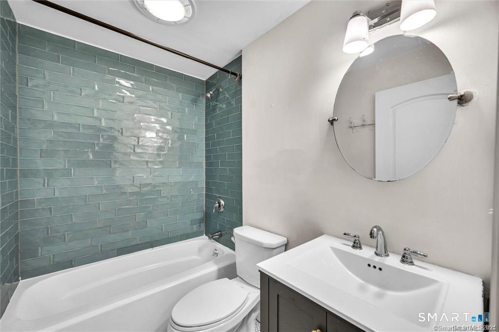 338 South Elm Street Wallingford CT 06492