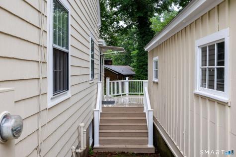 6 Keighley Pond Road East Hampton CT 06456