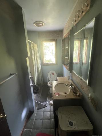 152 South Kent Road New Milford CT 06755