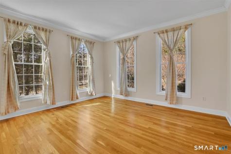 25 Fenwick Drive Avon CT 06001