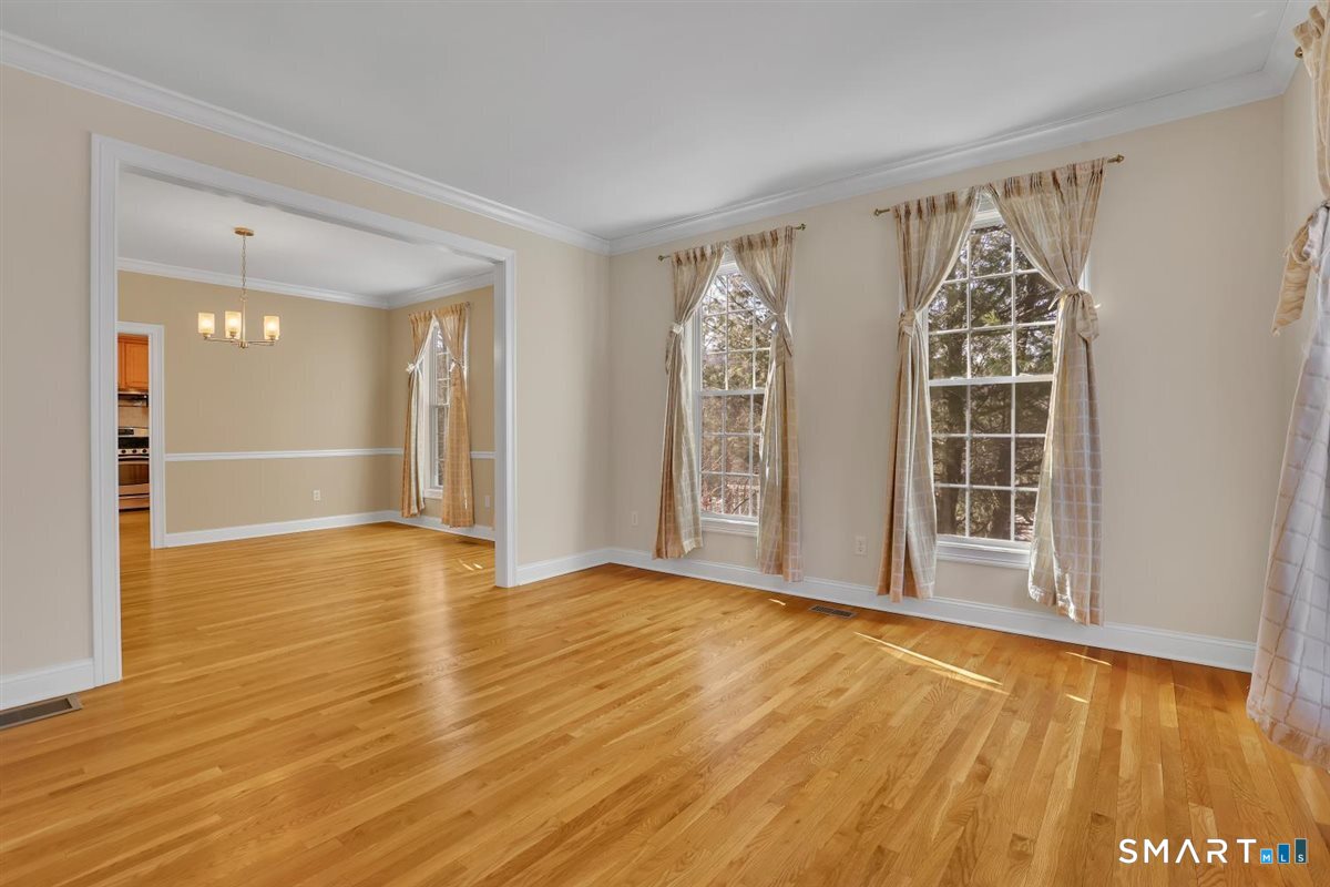 25 Fenwick Drive Avon CT 06001