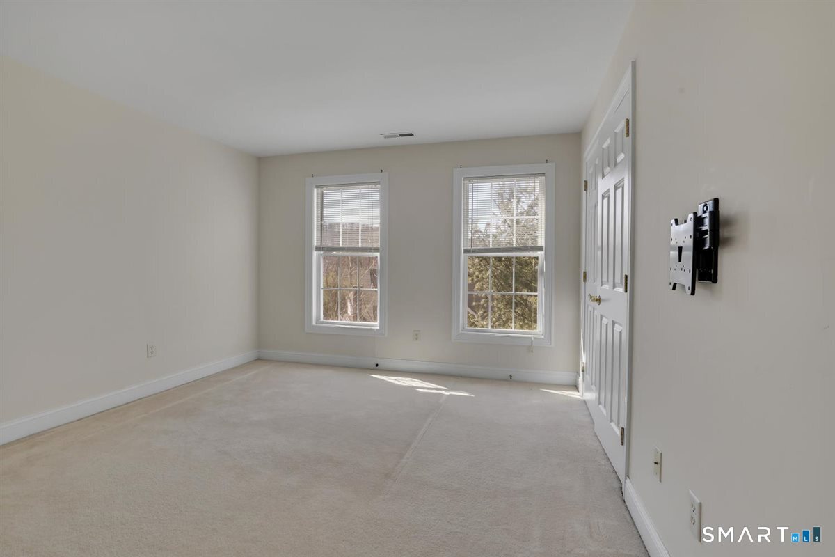 25 Fenwick Drive Avon CT 06001