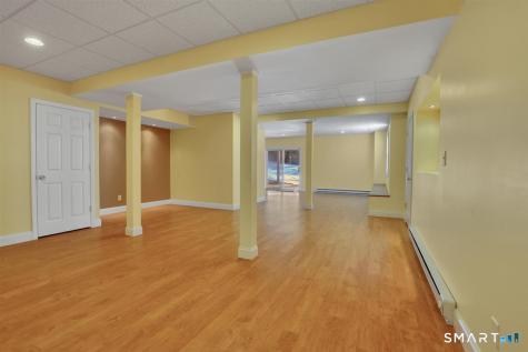 25 Fenwick Drive Avon CT 06001