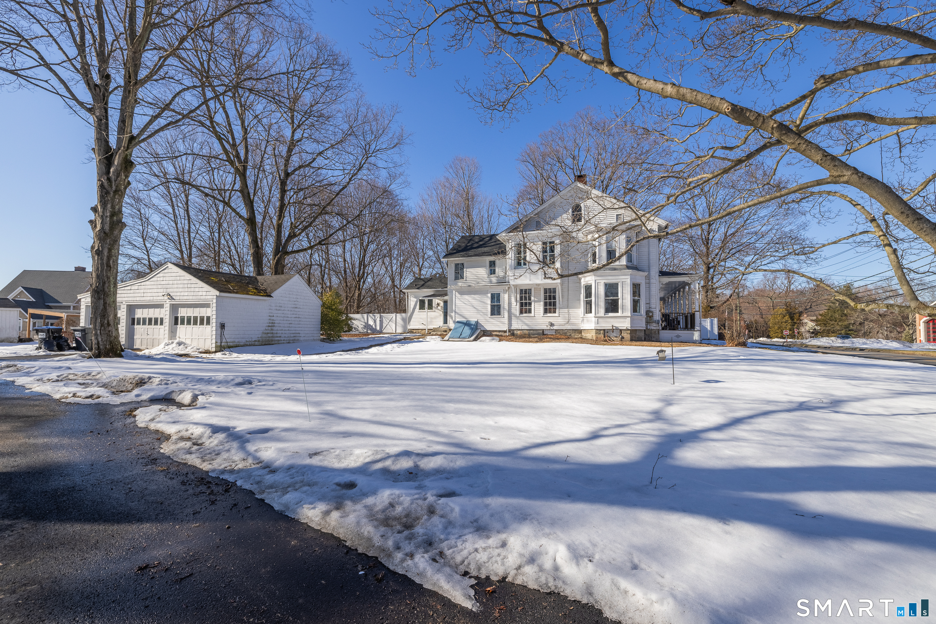 5385 Main Street Trumbull CT 06611
