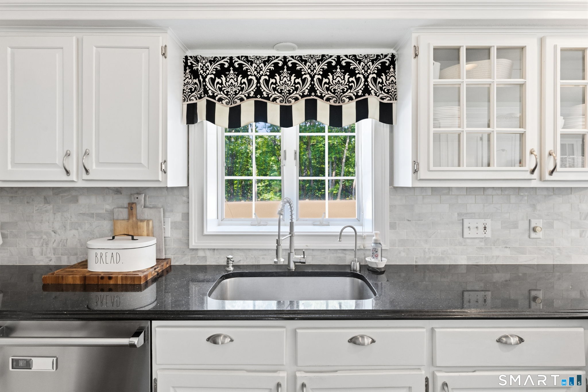1 Overlook Court Prospect CT 06712