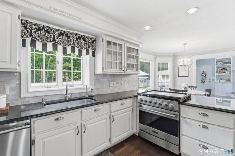 1 Overlook Court Prospect CT 06712