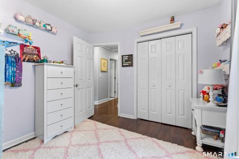 1 Overlook Court Prospect CT 06712