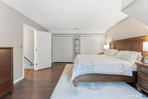1 Overlook Court Prospect CT 06712