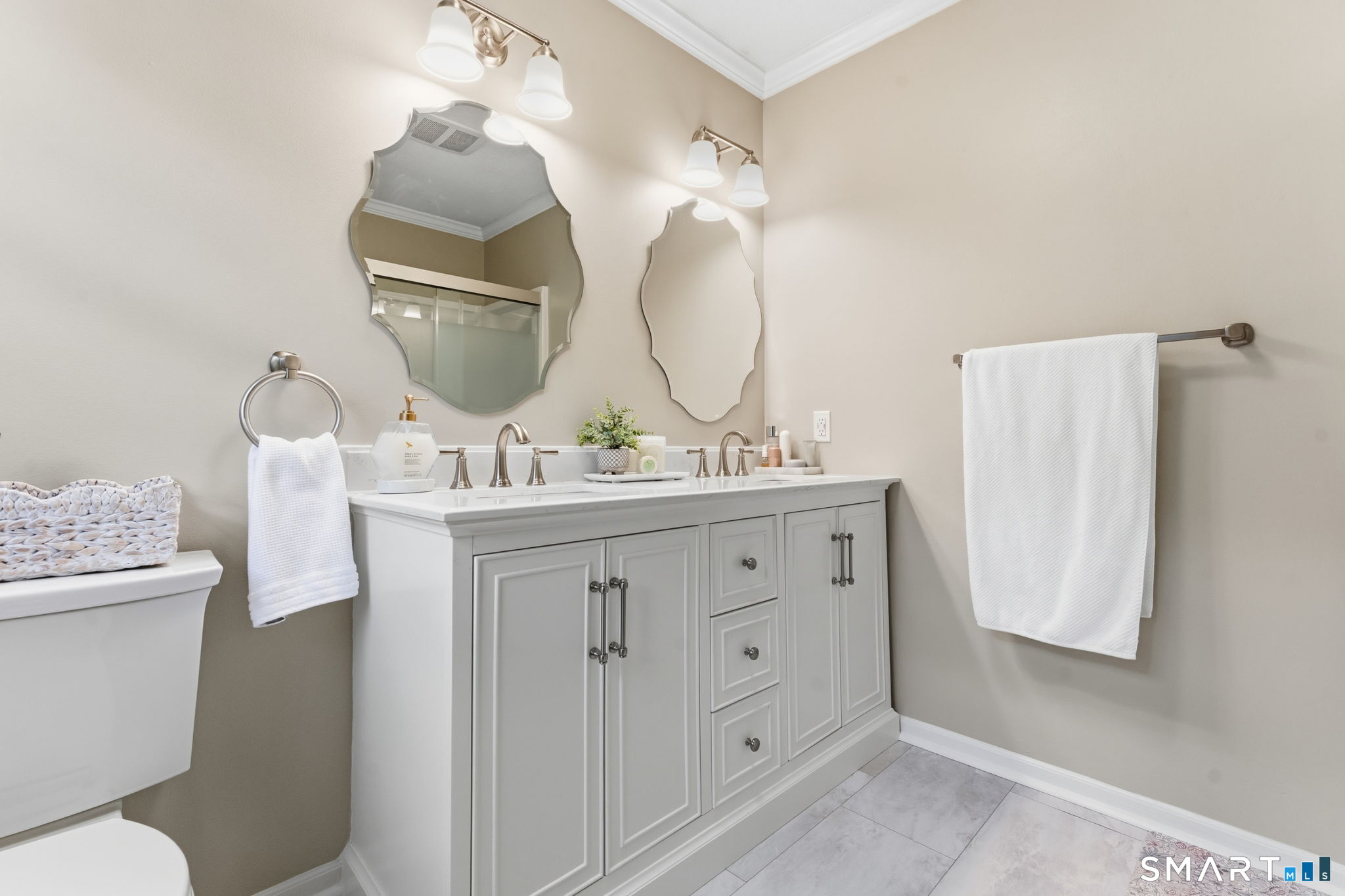 1 Overlook Court Prospect CT 06712