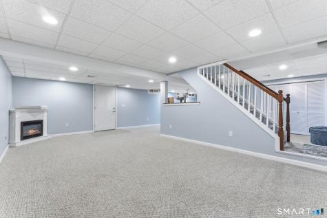 1 Overlook Court Prospect CT 06712