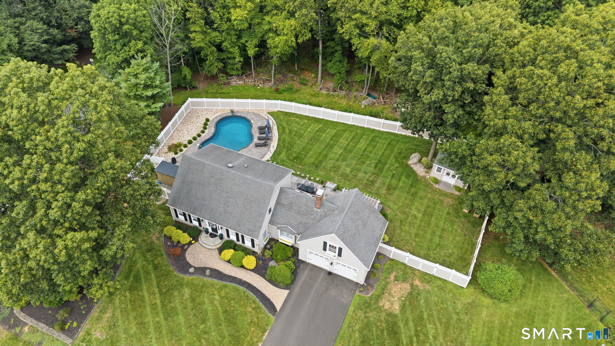 1 Overlook Court Prospect CT 06712