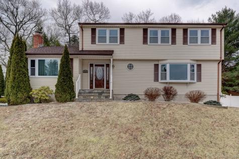 243 Timber Trail East Hartford CT 06118