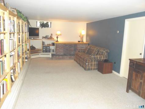 14 Overlook Avenue Groton CT 06335