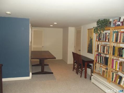 14 Overlook Avenue Groton CT 06335