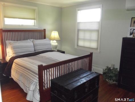 14 Overlook Avenue Groton CT 06335