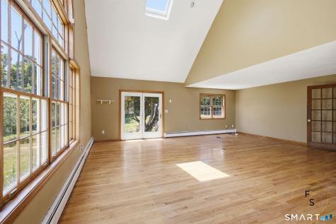 24 Amos Street Hamden CT 06518