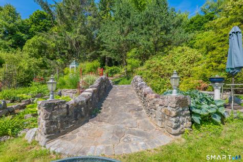 34 West Street Newtown CT 06470