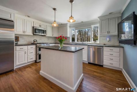 52 East Wharf Road Madison CT 06443
