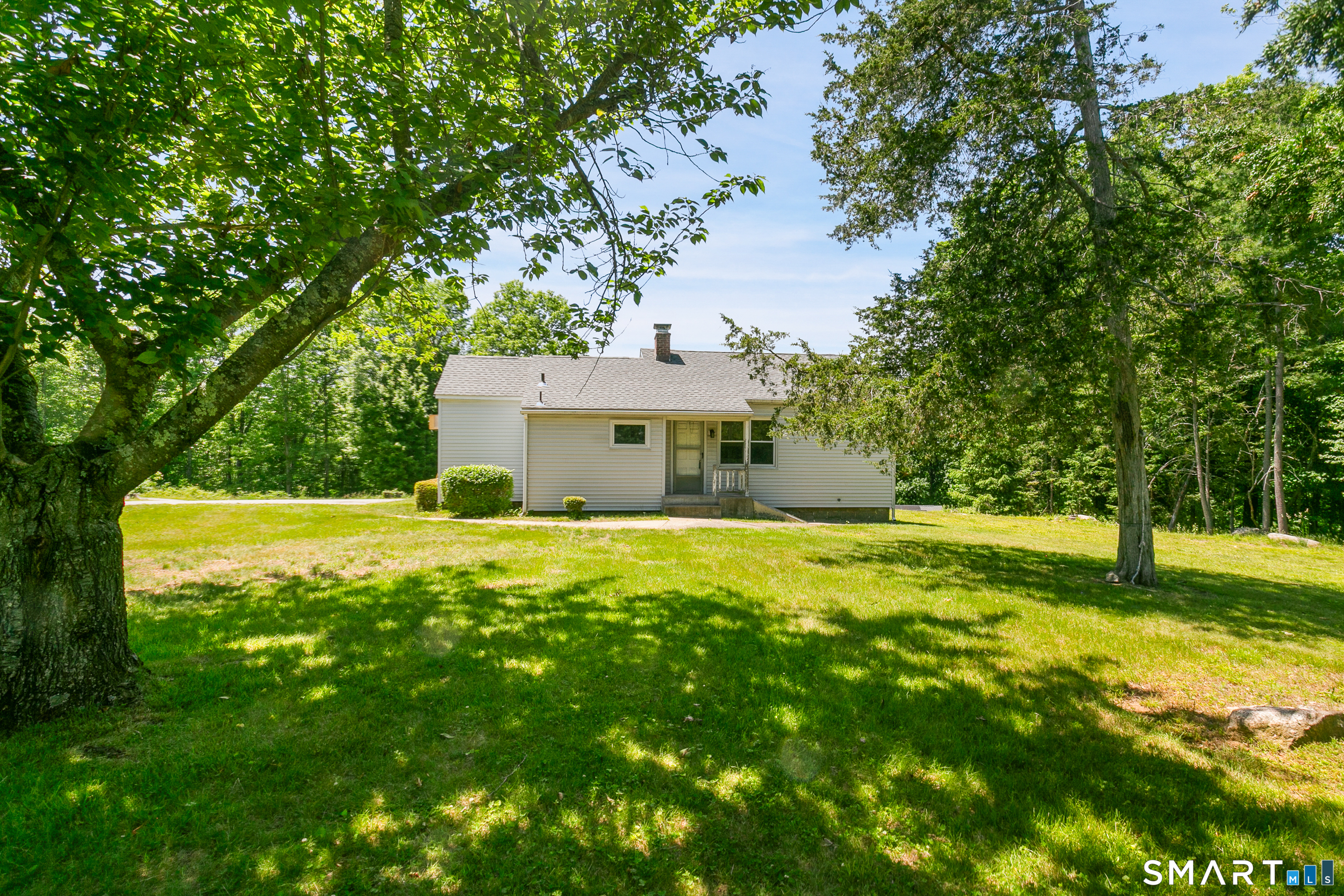 11 Bear Mountain Road New Fairfield CT 06812