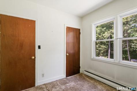 11 Bear Mountain Road New Fairfield CT 06812