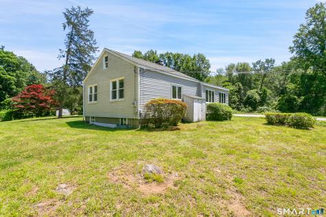 11 Bear Mountain Road New Fairfield CT 06812