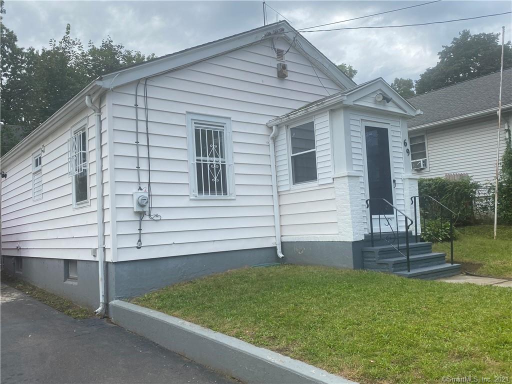 69 Elizabeth Avenue Bloomfield CT 06002