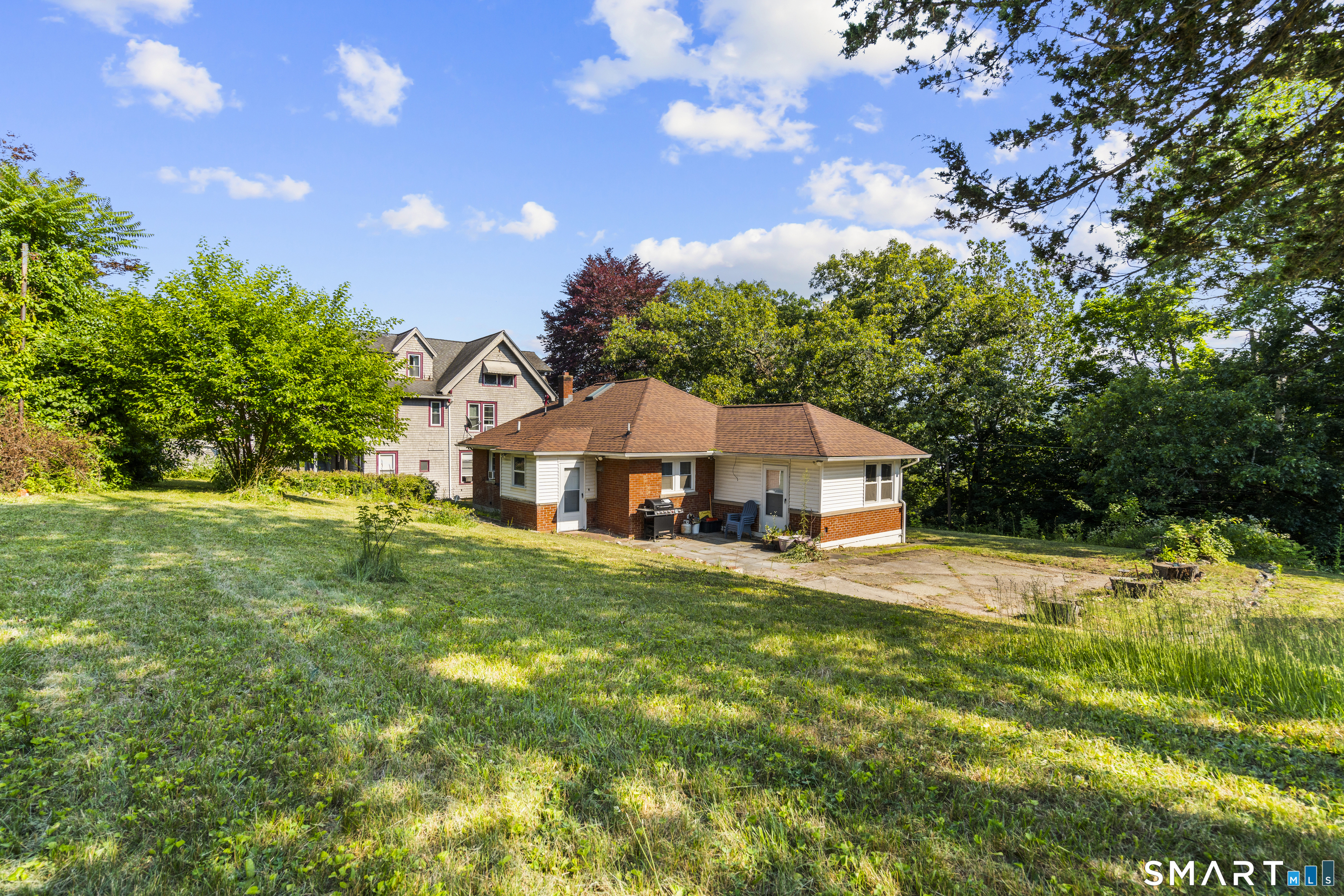 17 Southview Street Naugatuck CT 06770