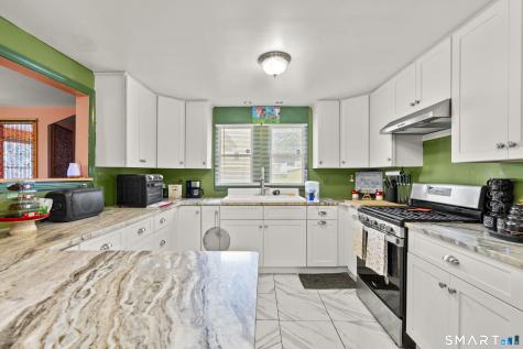 17 Southview Street Naugatuck CT 06770