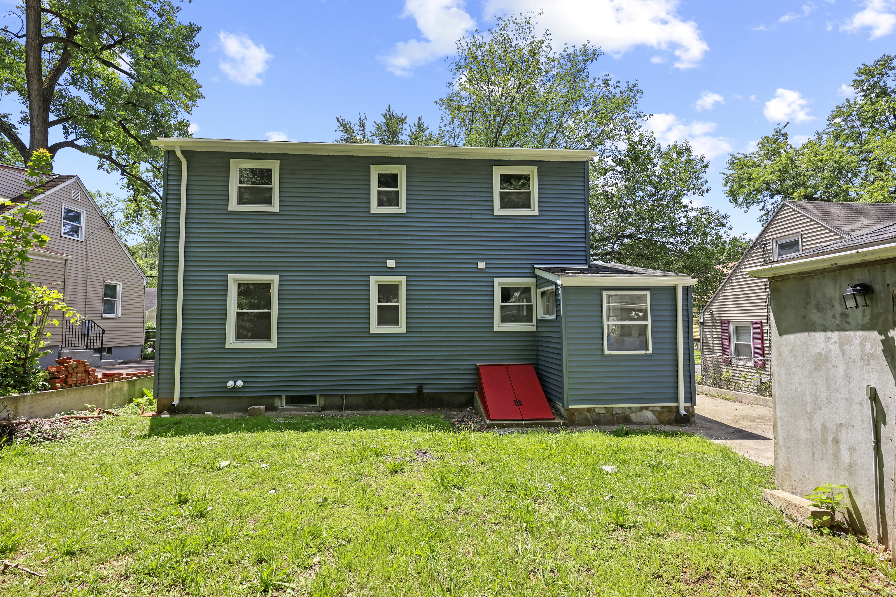 50 Mansfield Street Hartford CT 06112