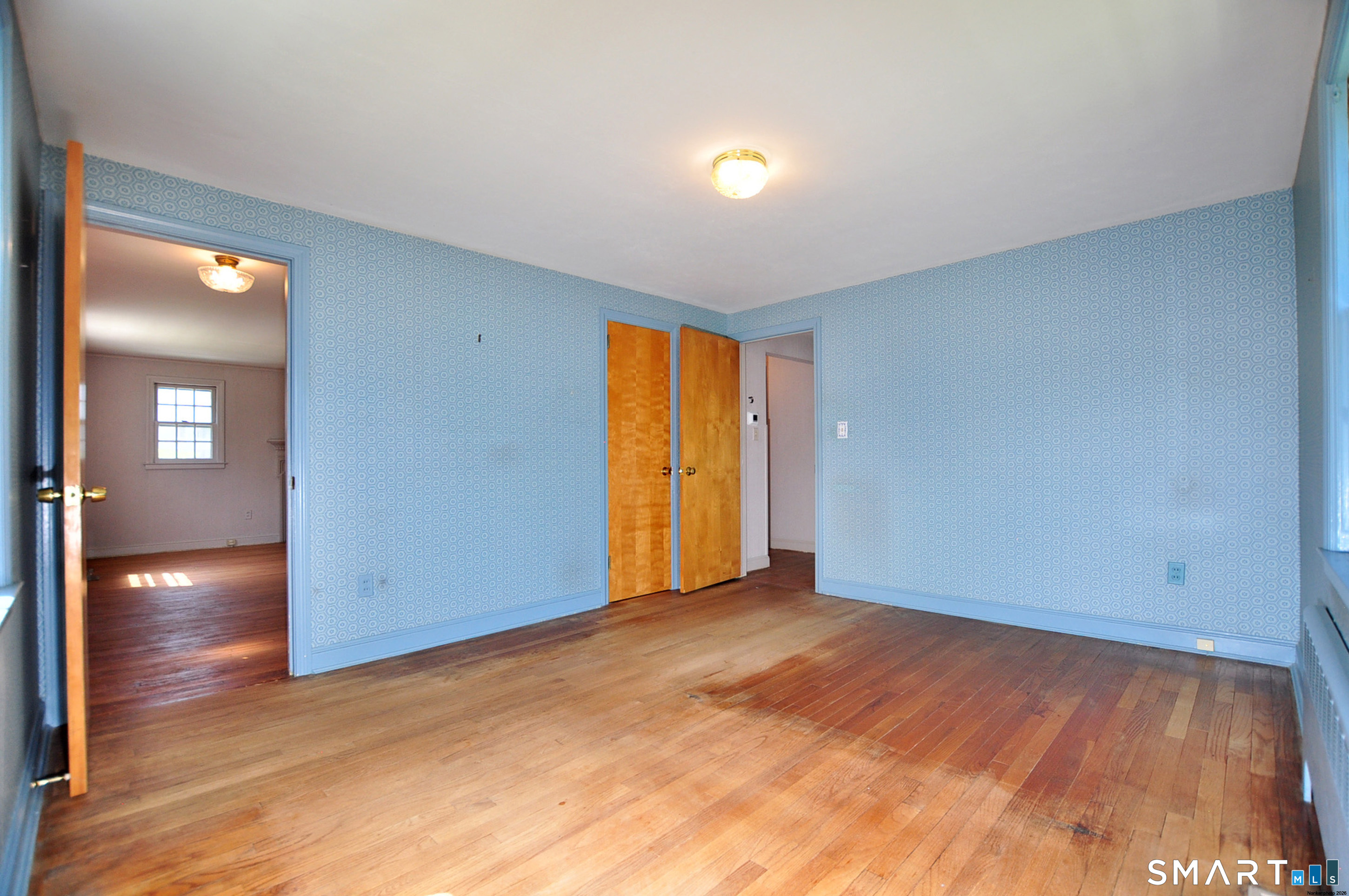 10 Lennox Avenue Windsor CT 06095