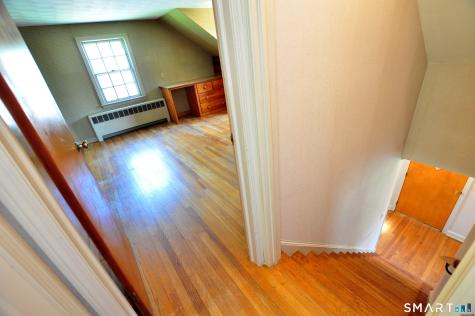 10 Lennox Avenue Windsor CT 06095