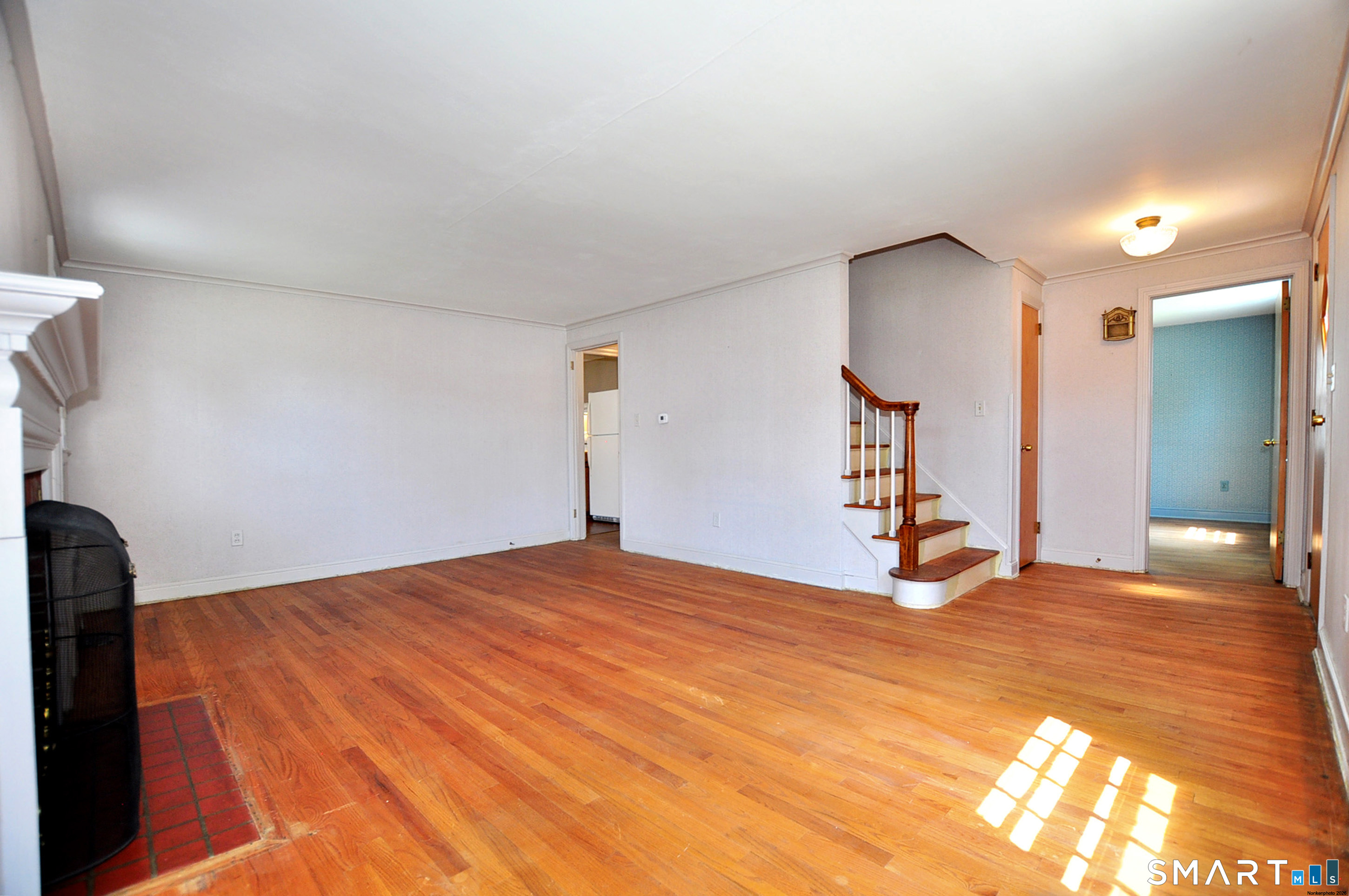 10 Lennox Avenue Windsor CT 06095