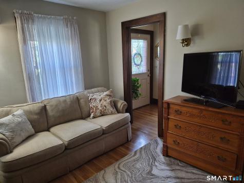7 Usher Avenue Plainville CT 06062