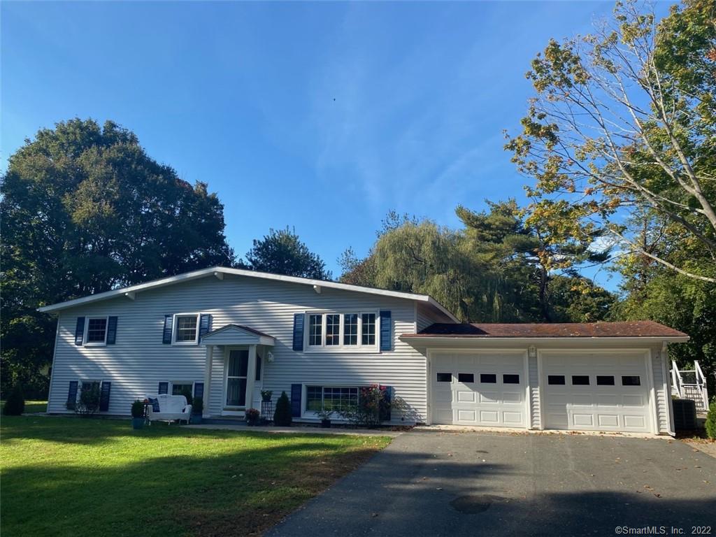 10 London Court Old Saybrook CT 06475