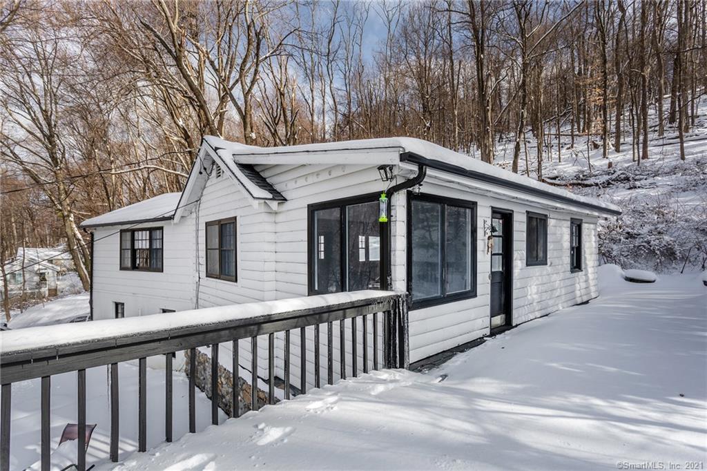 328 State Route 39 New Fairfield CT 06812