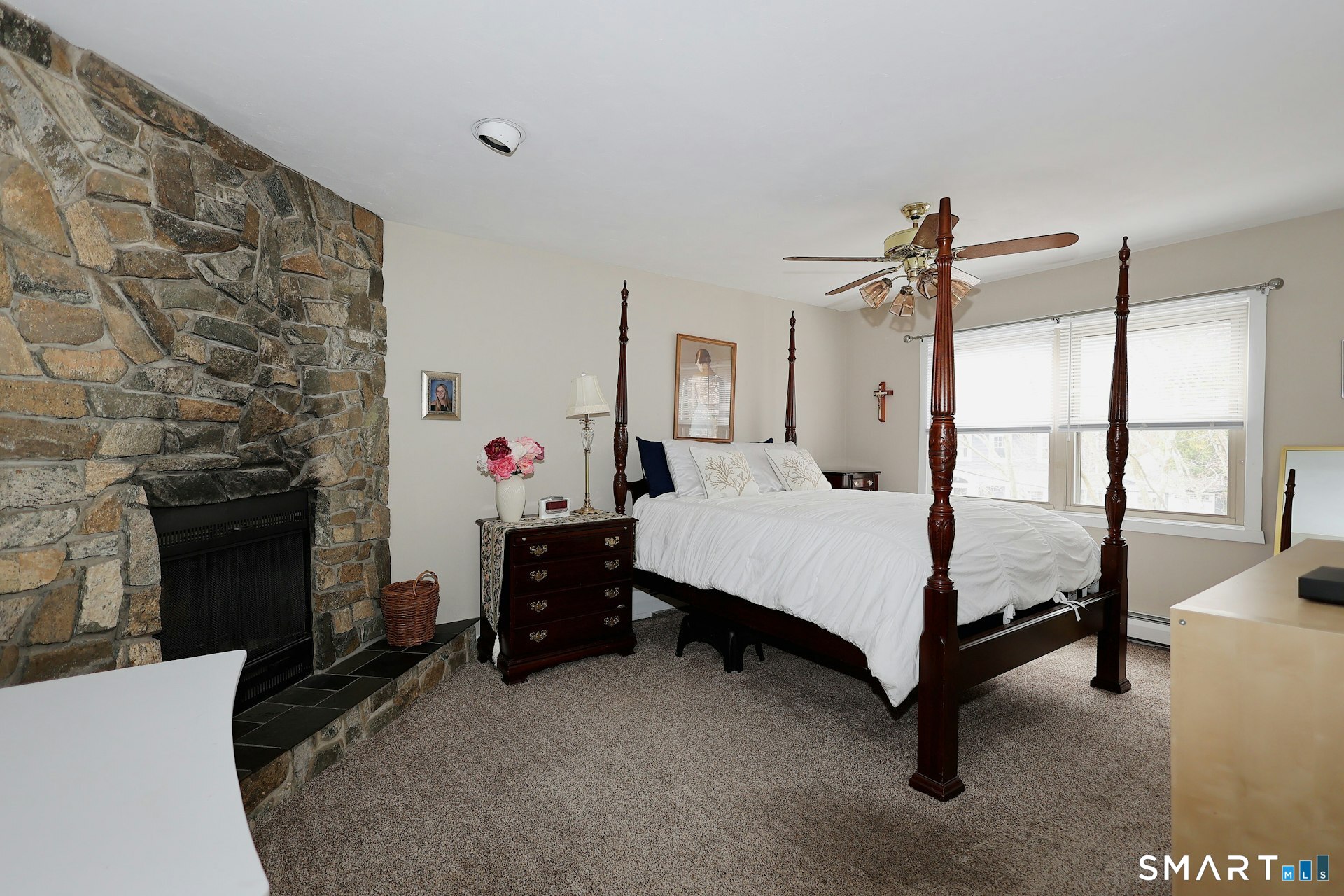 685 Knapps Highway Fairfield CT 06824