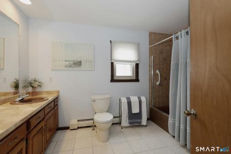 685 Knapps Highway Fairfield CT 06824