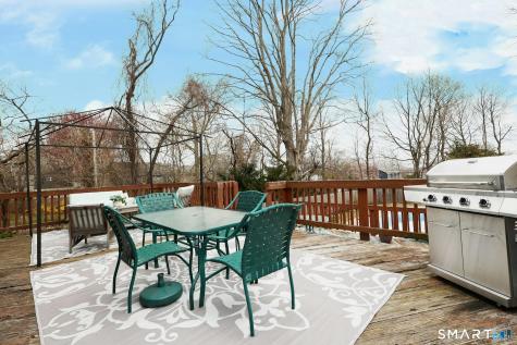 685 Knapps Highway Fairfield CT 06824