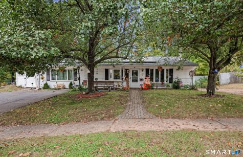 10 Eagle Court East Hartford CT 06118