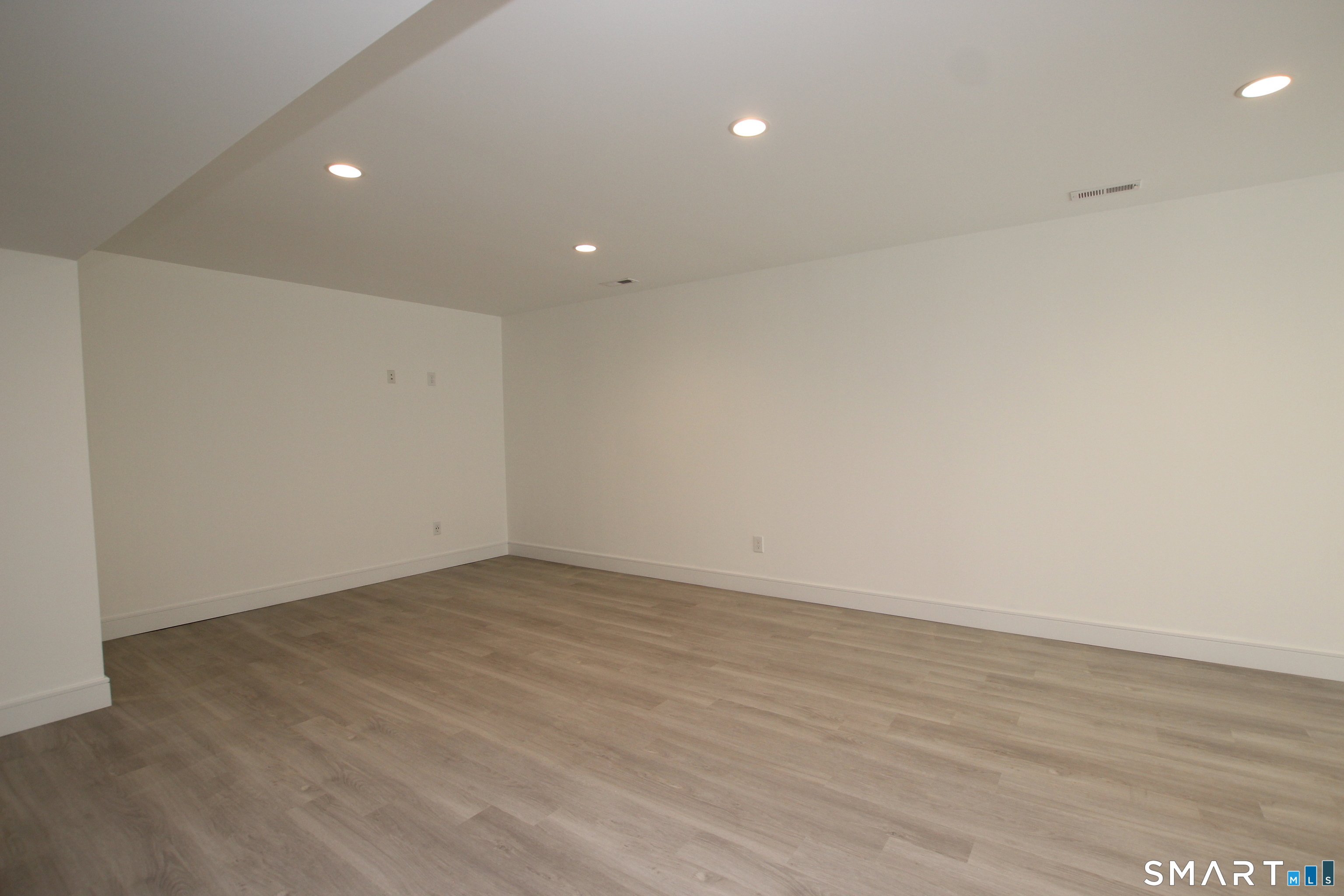 19 Madeline Drive New Fairfield CT 06812