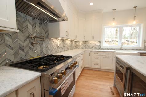 19 Madeline Drive New Fairfield CT 06812