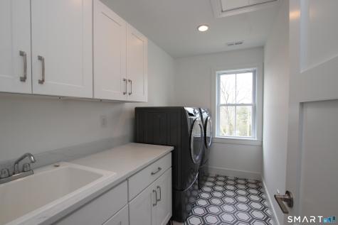 19 Madeline Drive New Fairfield CT 06812