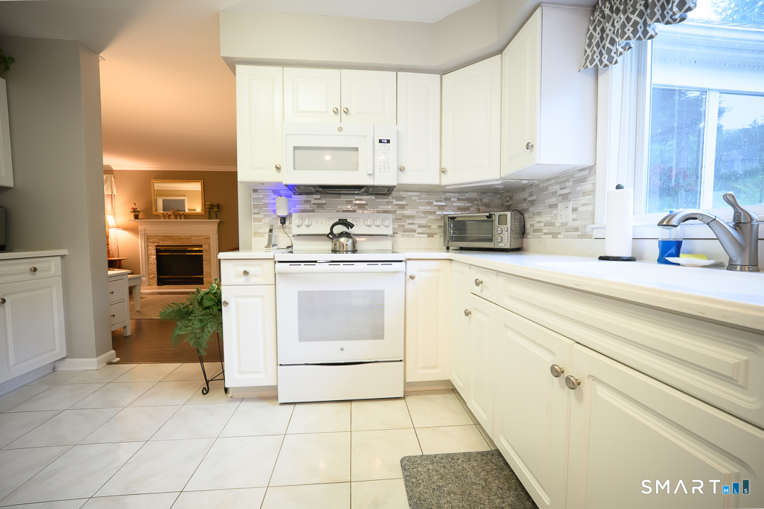 4 Kimberwick Court Middlebury CT 06762