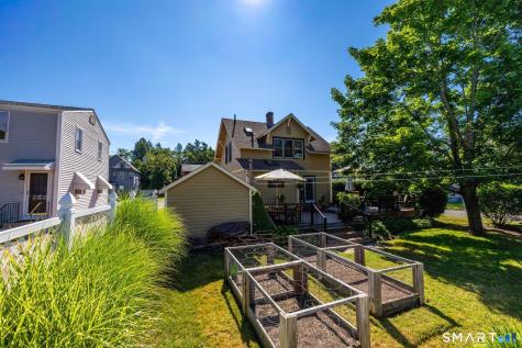 78 Lyness Street Manchester CT 06040